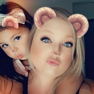 Meet your Posher, Lyndsie